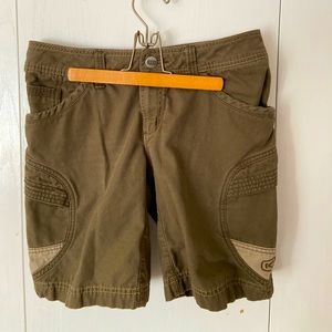 Keen Newport Cargo women’s shorts, olive green, size 8